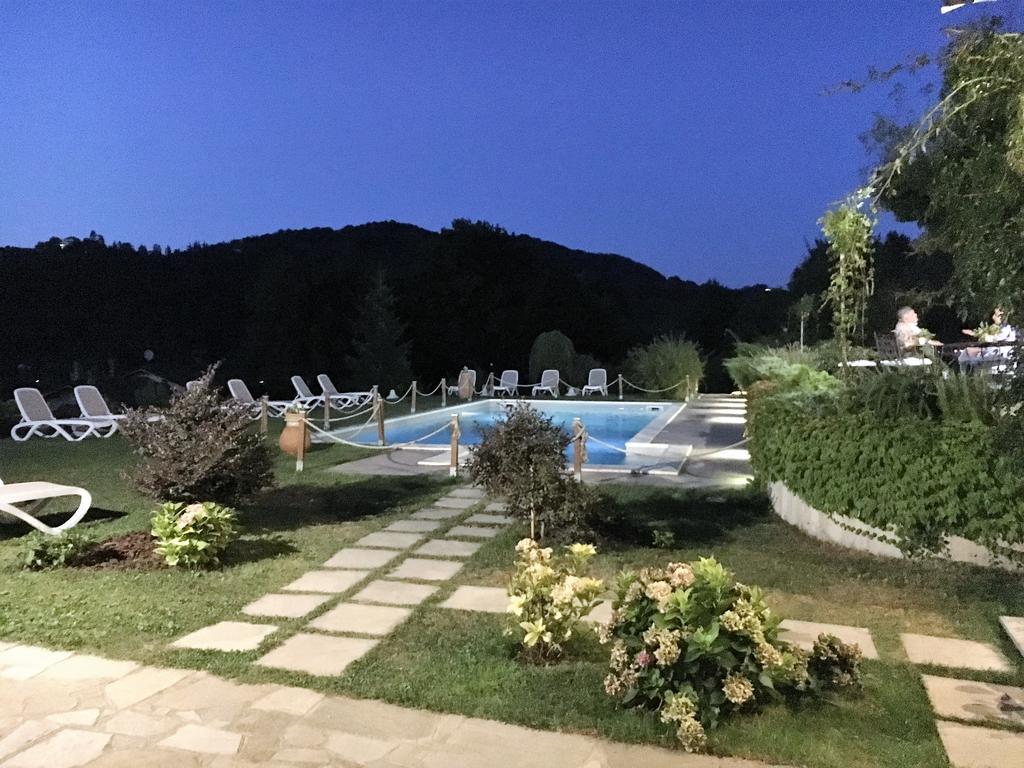 Agriturismo Nonna Du ガーヴィ エクステリア 写真